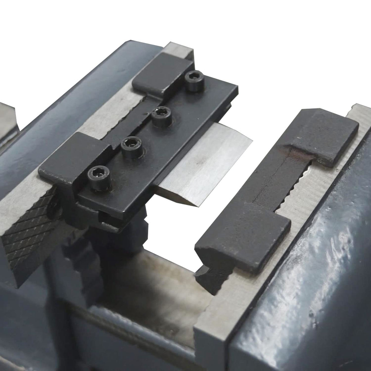 KAKA INDUSTRIAL Bench Vises 8 Inch Jaw Width, 8.7 Inch Jaw Opening Homeowner's Vise, Swivel Base Heavy Dutyl, for Drilling, Pipe Cutting, Woodworking HIS-200