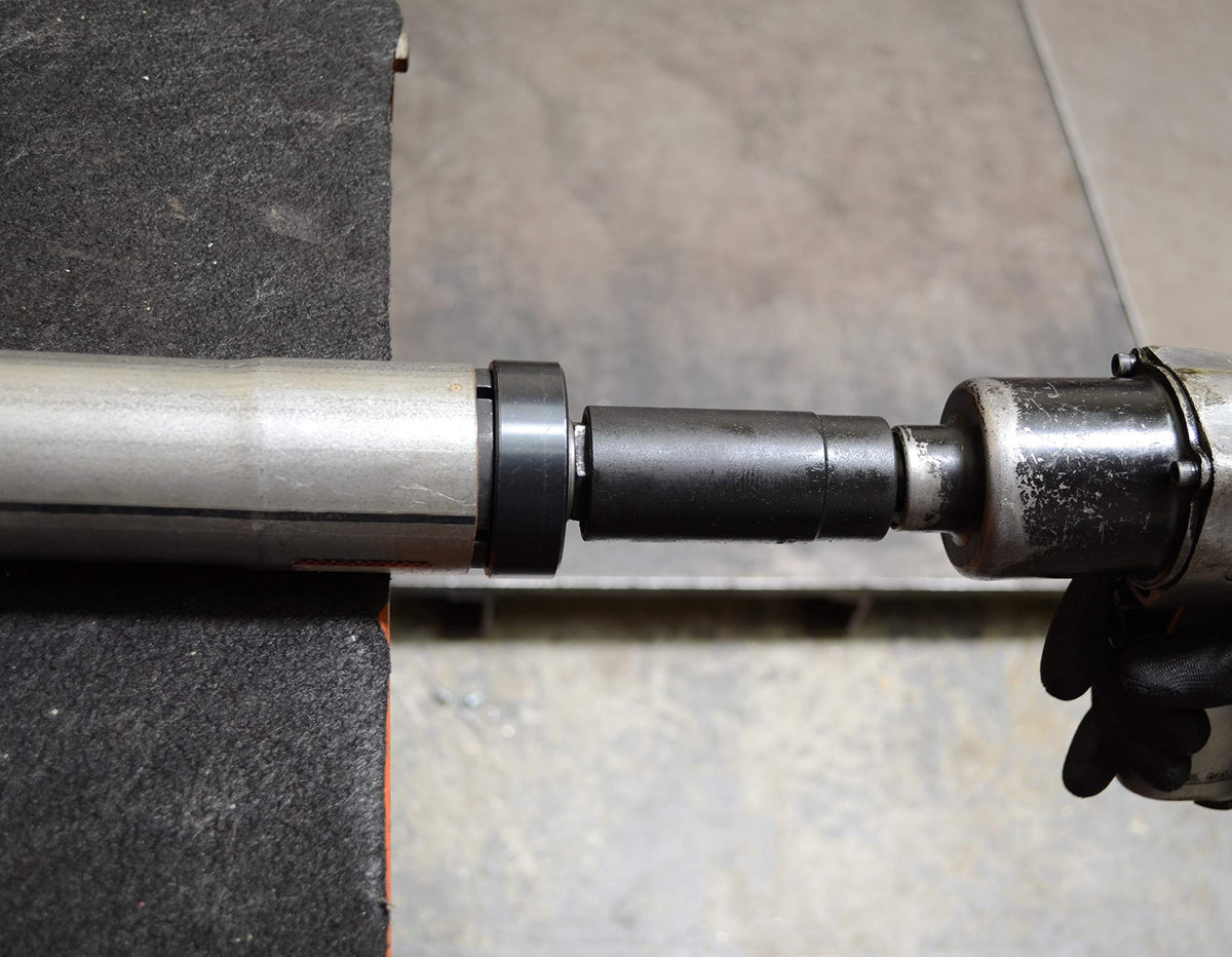 Astro Pneumatic Exhaust Pipe Stretcher Kit (78835) and Lisle Pipe End Shaper
